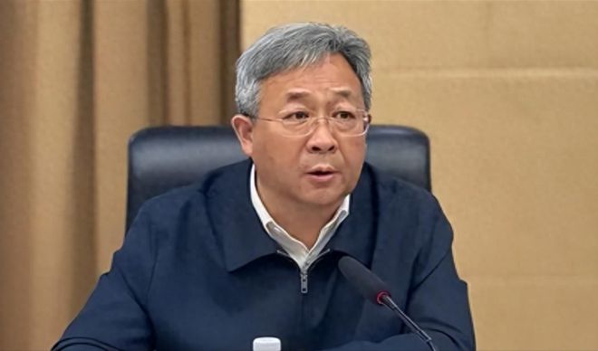 “靠金融吃金融”“靠煙吃煙”連打三虎：絕不能慈悲